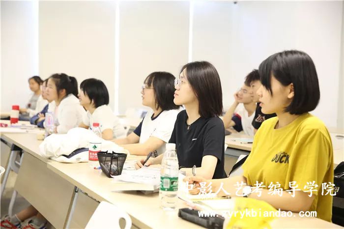 廣播電視編導(dǎo)藝考