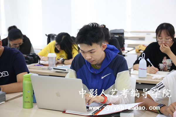 編導(dǎo)藝考培訓(xùn)名詞解釋