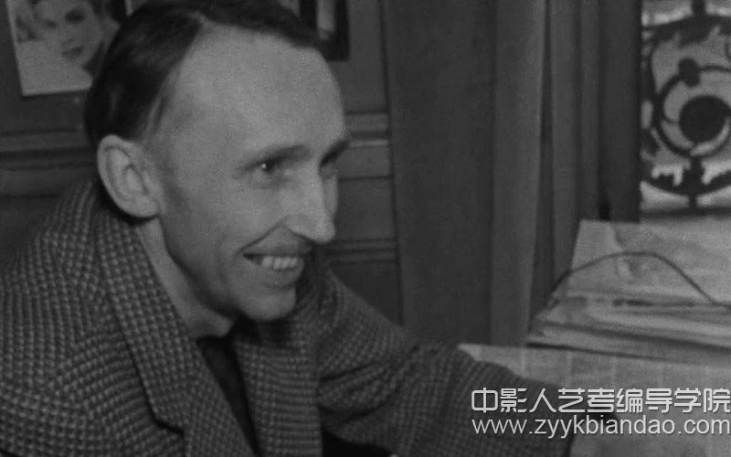 安德烈·巴贊.jpg