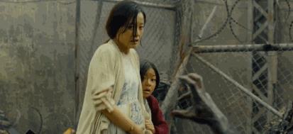 《釜山行》結尾手.jpg