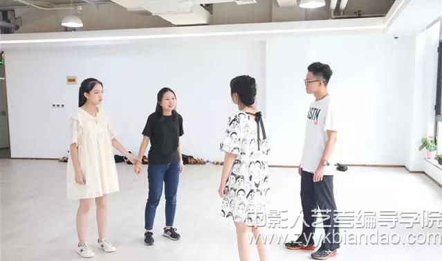 中影人藝考編導學院課堂.jpg