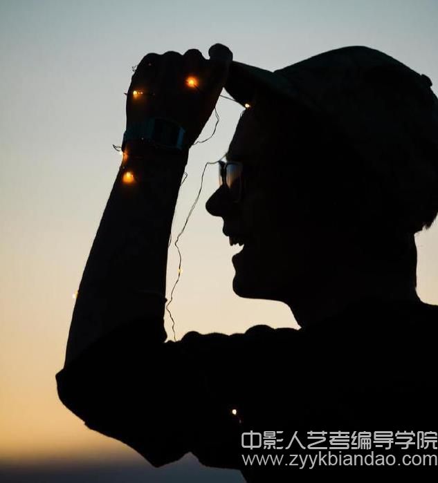 拍剪影.jpg