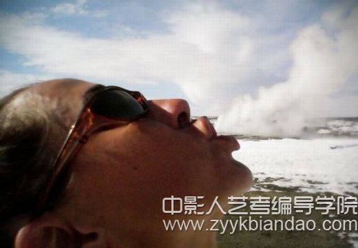 借位拍攝  吞云吐霧.jpg
