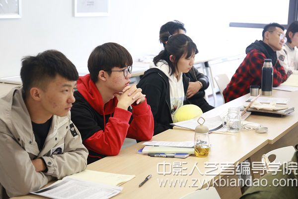 新聞采訪技巧