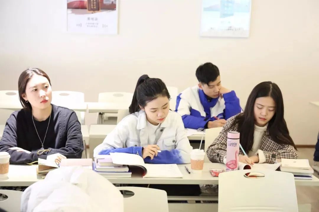 影視音樂的特征有哪些