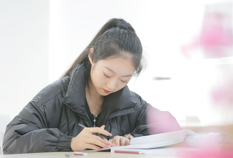 影視編導(dǎo)藝考課程