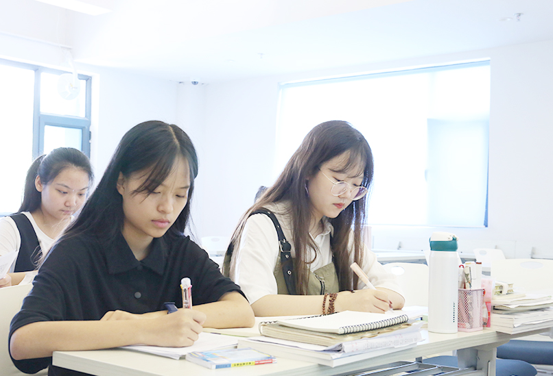 影視編導(dǎo)藝考課程